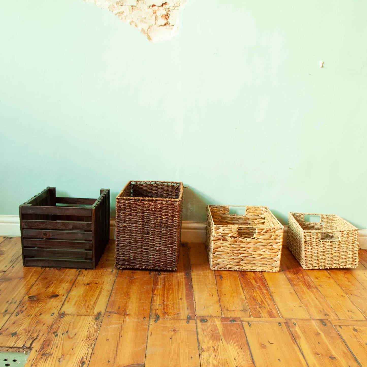 Storage baskets & box