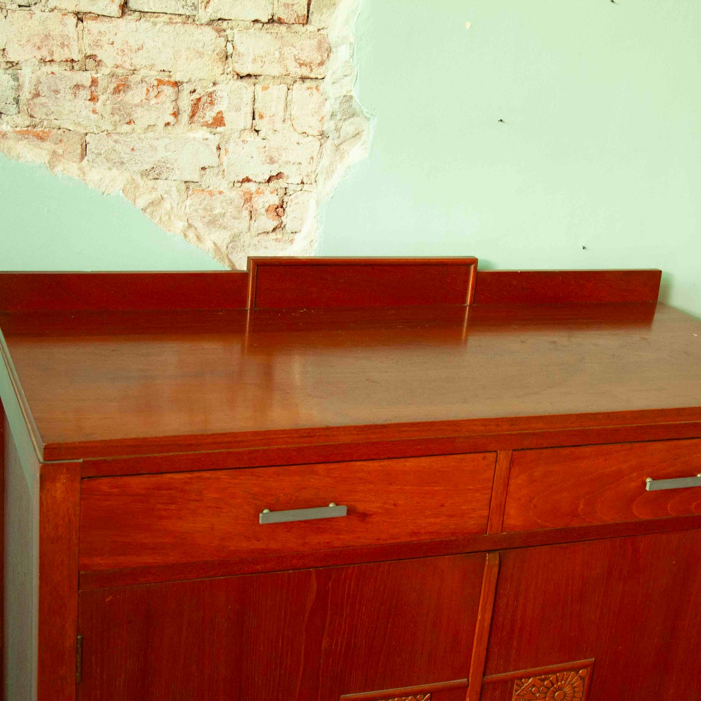 Sideboard