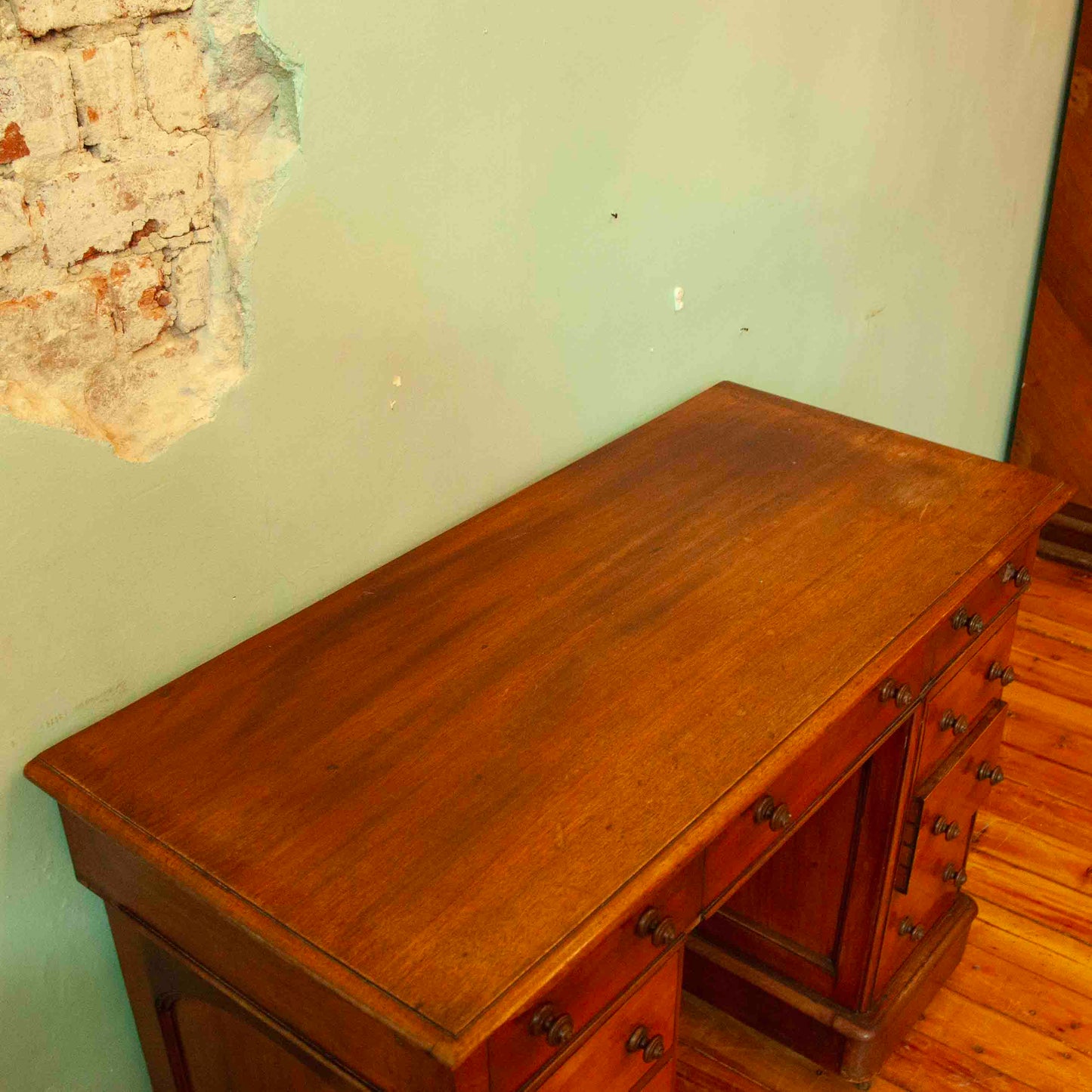 Victorian Pedestal Desk