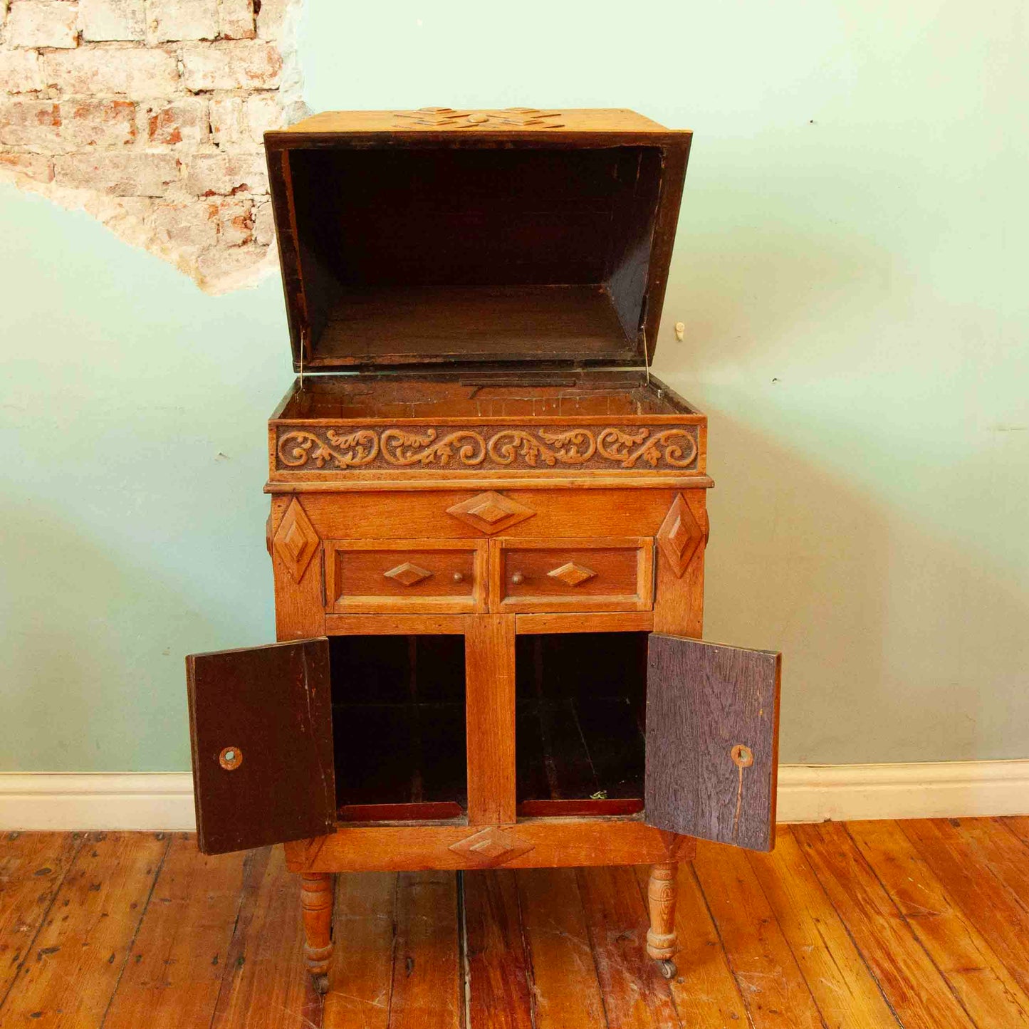 Antique drinks / record player cabinet